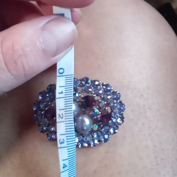 Purple Rhinestone Broach - Picture 5 of 6